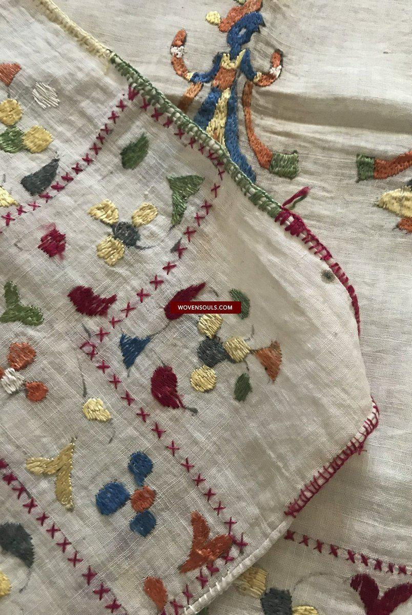 1368 VENDU Lot de deux anciens textiles Chamba Rumal en broderie de soie double face - VENDU-WOVENSOULS-Antique-Vintage-Textiles-Art-Décor