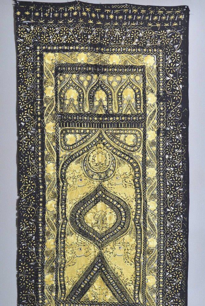 1397 Offrande cérémonielle antique du Deccan Phulkari Textile - Motifs Lions-WOVENSOULS-Antique-Vintage-Textiles-Art-Décor