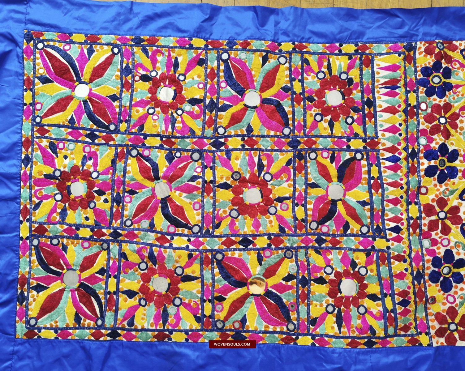 1415 Vintage Hand Embroidery Home Decor Wall Art Gujarat-WOVENSOULS-Antique-Vintage-Textiles-Art-Decor