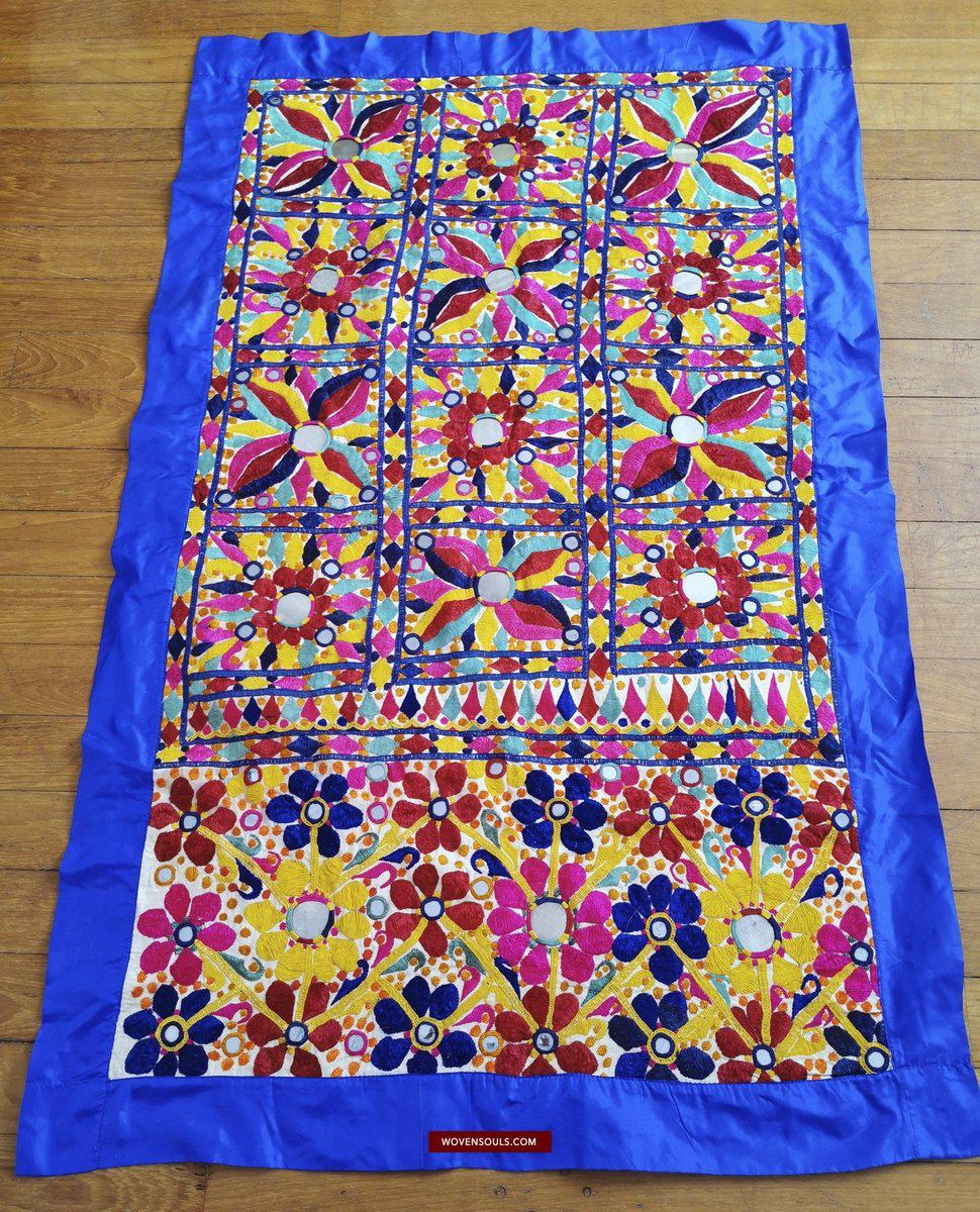 1415 Vintage Hand Embroidery Home Decor Wall Art Gujarat-WOVENSOULS-Antique-Vintage-Textiles-Art-Decor