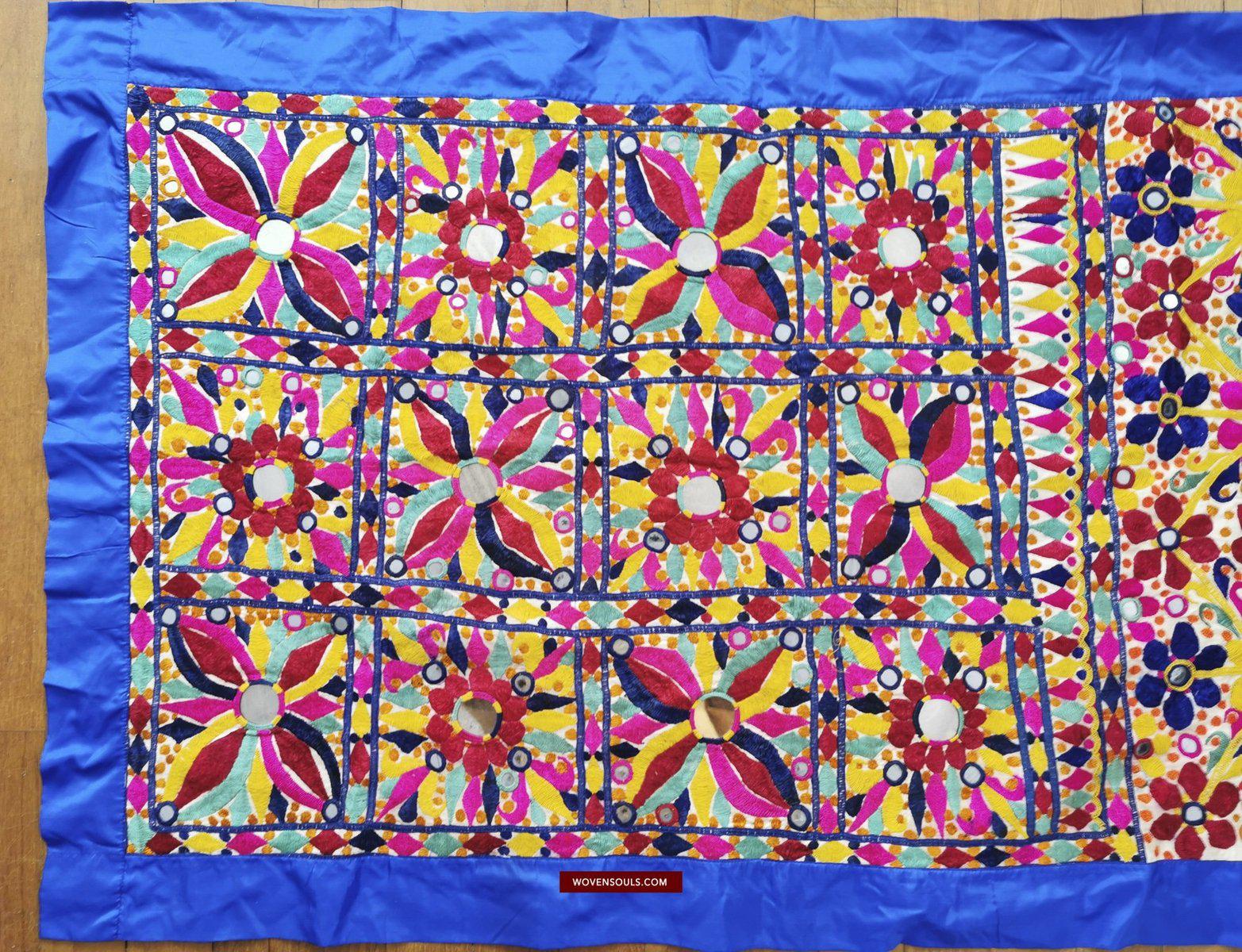 1415 Vintage Hand Embroidery Home Decor Wall Art Gujarat-WOVENSOULS-Antique-Vintage-Textiles-Art-Decor