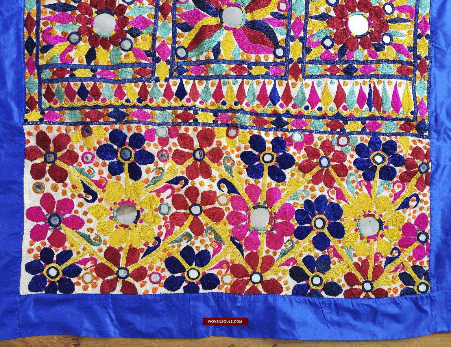 1415 Vintage Hand Embroidery Home Decor Wall Art Gujarat-WOVENSOULS-Antique-Vintage-Textiles-Art-Decor