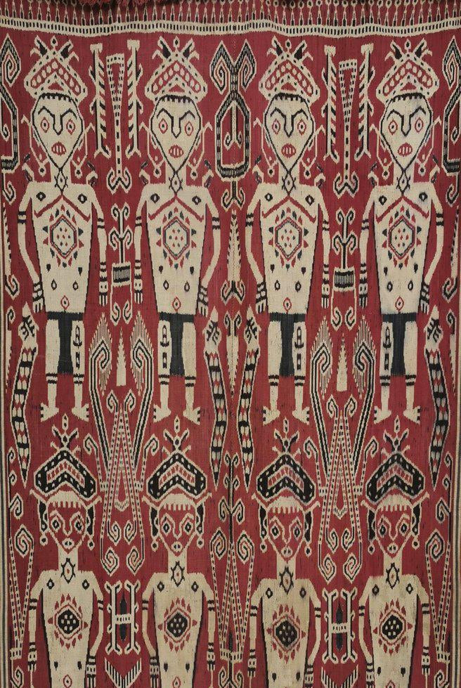 1449 Antikes Iban Ikat Pua Kumbu gewebtes Textil mit menschlichen Figuren aus Sarawak-WOVENSOULS-Antike-Vintage-Textilien-Kunst-Dekor
