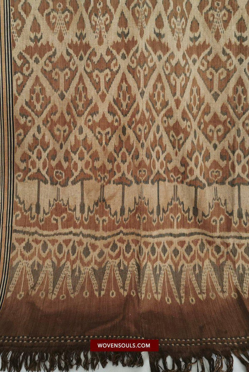 1450 VERKAUFT Antikes Iban Ikat Pua Kumbu gewebtes Textil mit menschlichen Figuren - Saribas, Sarawak-WOVENSOULS-Antike-Vintage-Textilien-Kunst-Dekor