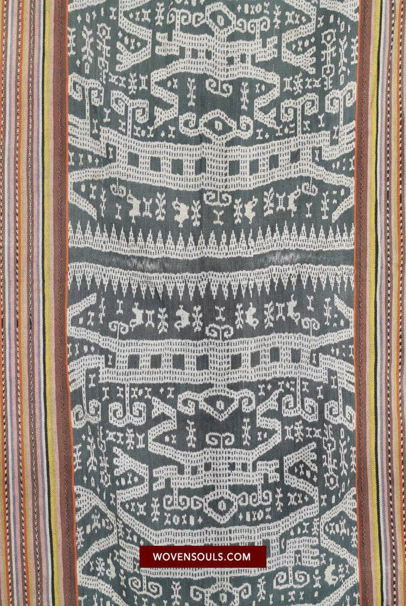 1451 Alter figurativer Ikat Timor mit anthropomorphen Figuren-WOVENSOULS-Antike-Vintage-Textilien-Kunst-Dekor