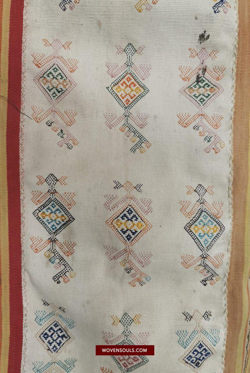 1453 Alter figurativer Ikat Selimut aus Ayotupas Timor mit Eidechsenarten-WOVENSOULS-Antike-Vintage-Textilien-Kunst-Dekor