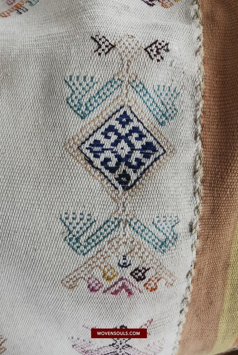 1453 Alter figurativer Ikat Selimut aus Ayotupas Timor mit Eidechsenarten-WOVENSOULS-Antike-Vintage-Textilien-Kunst-Dekor