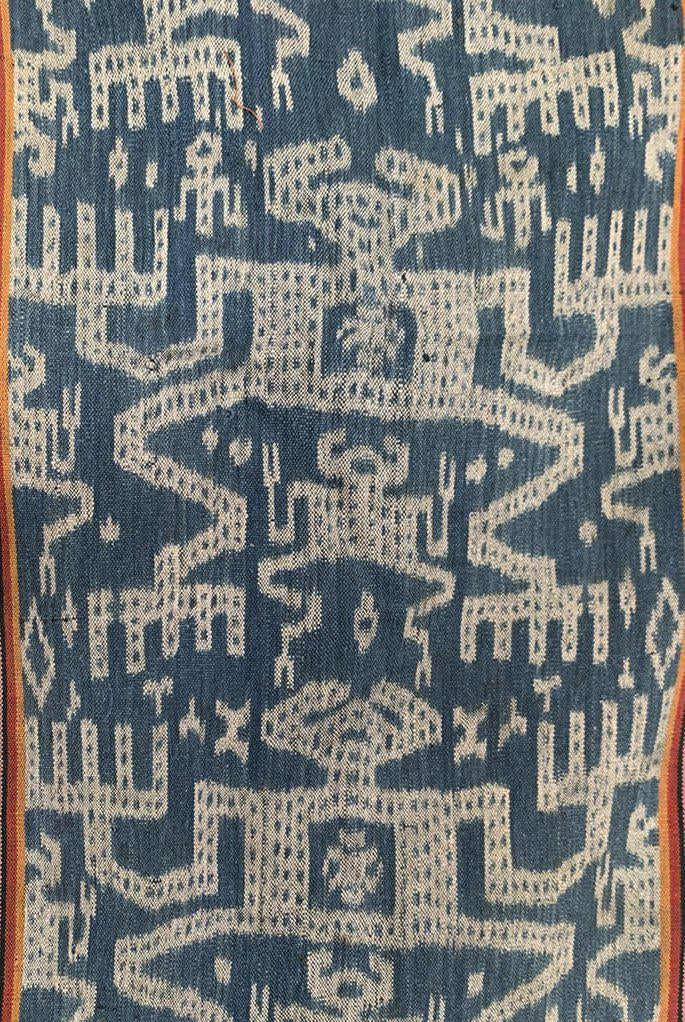 1454 Alter figurativer Ikat Timor mit anthropomorphen Figuren-WOVENSOULS-Antike-Vintage-Textilien-Kunst-Dekor