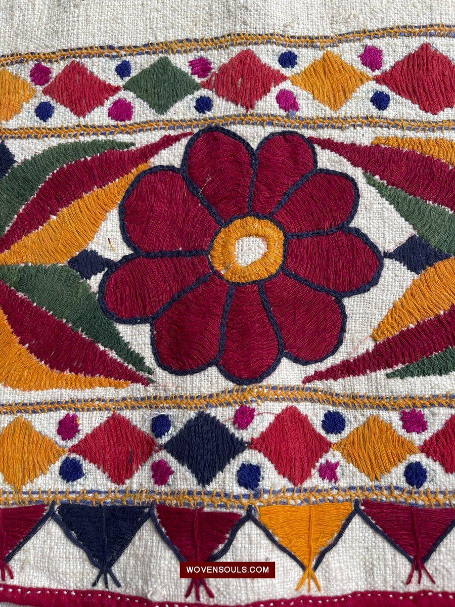 1553 Long Vintage White Panel with Embroidery from Gujarat-WOVENSOULS-Antique-Vintage-Textiles-Art-Decor