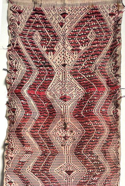 1579 Tissu tissé Pilih figuratif antique Iban Dayak Textile de Bornéo-WOVENSOULS-Antique-Vintage-Textiles-Art-Décor