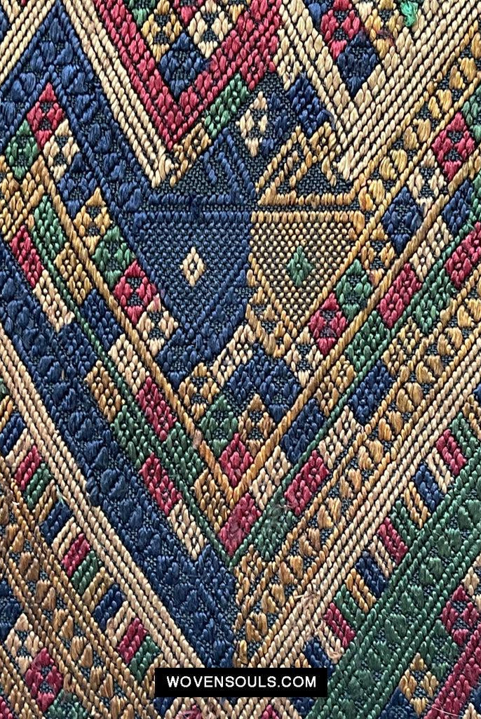 1572 Tessitura cerimoniale di seta vintageArte tessile dal Laos-WOVENSOULS Tessuti antichi e Galleria d'arte
