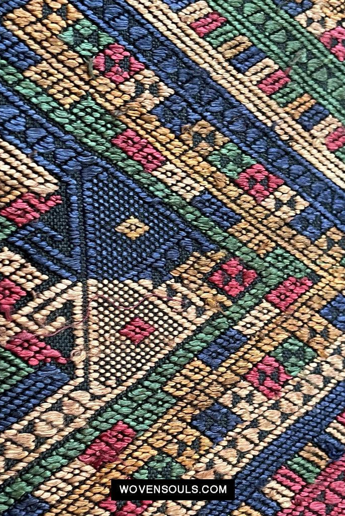 1572 Tessitura cerimoniale di seta vintageArte tessile dal Laos-WOVENSOULS Tessuti antichi e Galleria d'arte