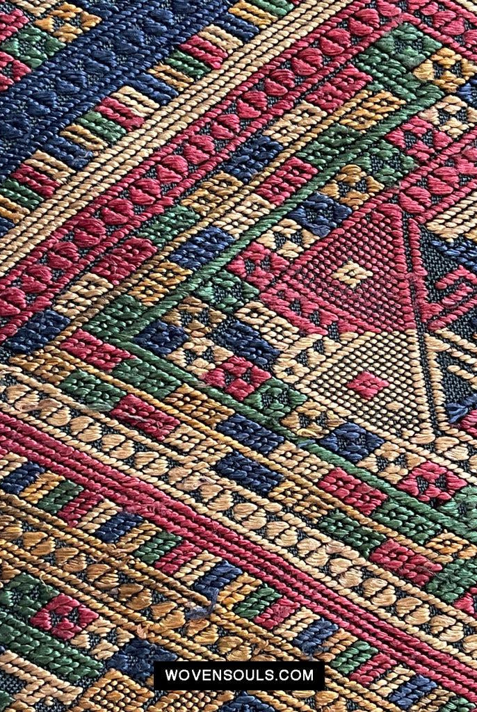1572 Tessitura cerimoniale di seta vintageArte tessile dal Laos-WOVENSOULS Tessuti antichi e Galleria d'arte