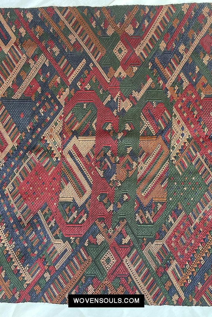 1573 Tessitura cerimoniale di seta vintageArte tessile dal Laos-WOVENSOULS Tessuti antichi e Galleria d'arte