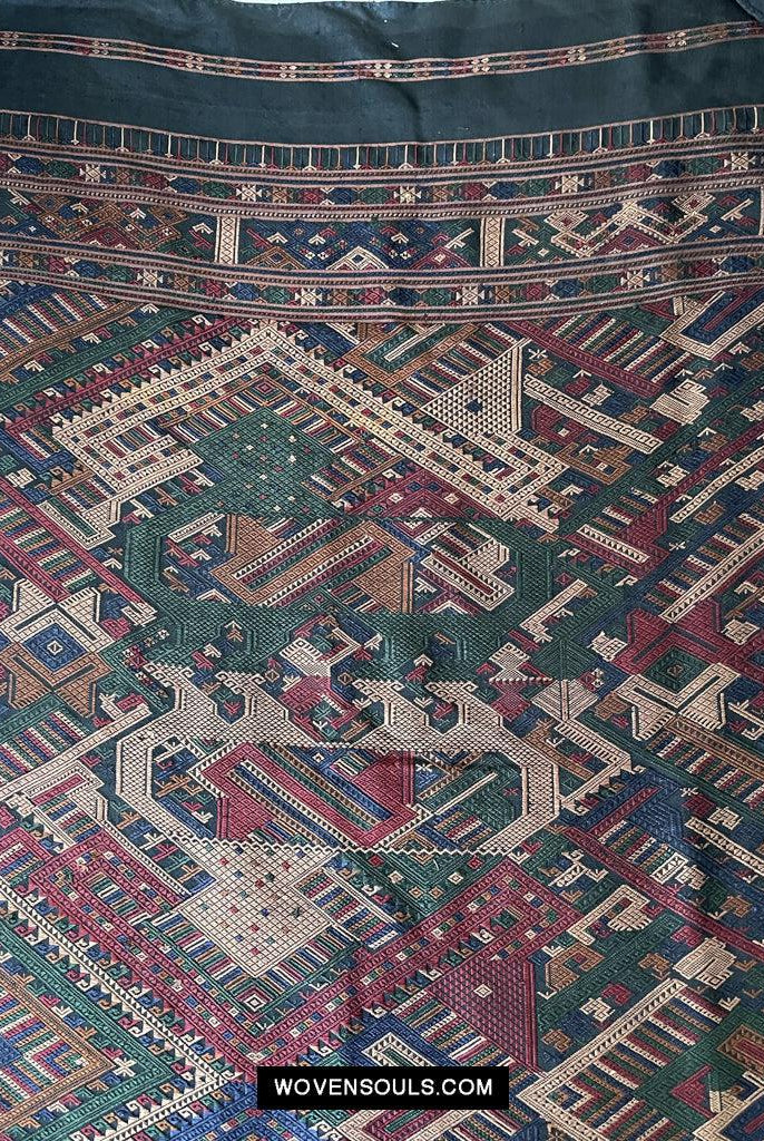 1573 Tessitura cerimoniale di seta vintageArte tessile dal Laos-WOVENSOULS Tessuti antichi e Galleria d'arte