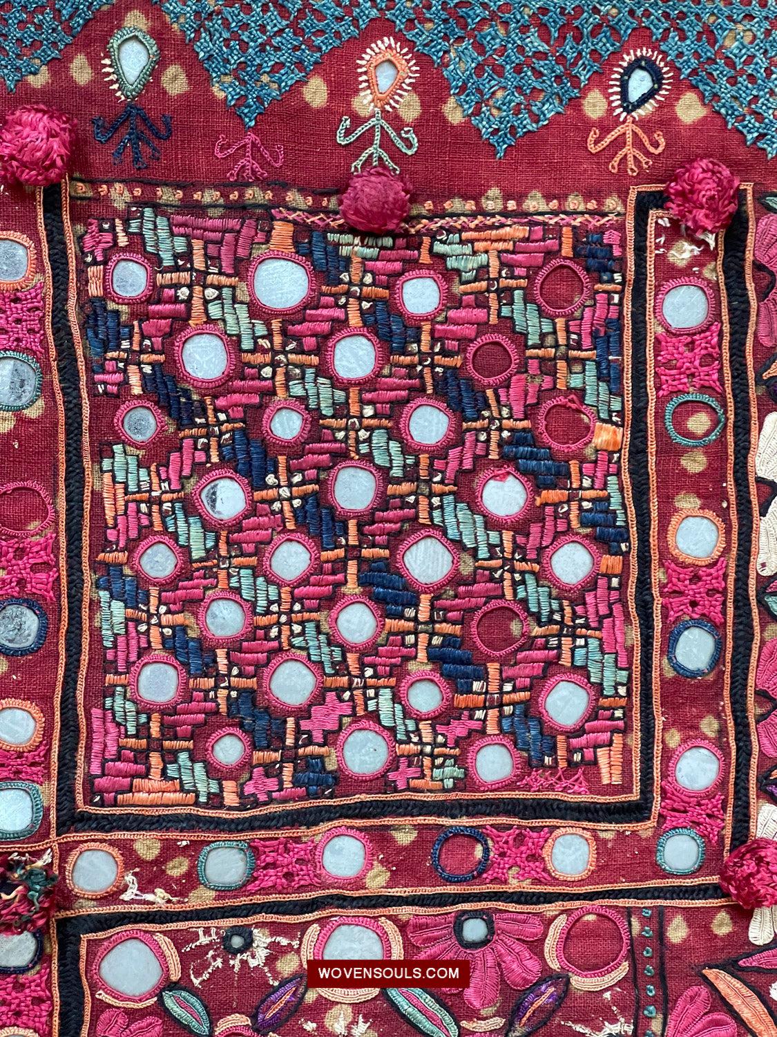 1605 SOLD Old Thar Rajasthan Wedding Odhana Shawl - Embroidery Bandhini & Mirrorwork-WOVENSOULS Antique Textiles & Art Gallery