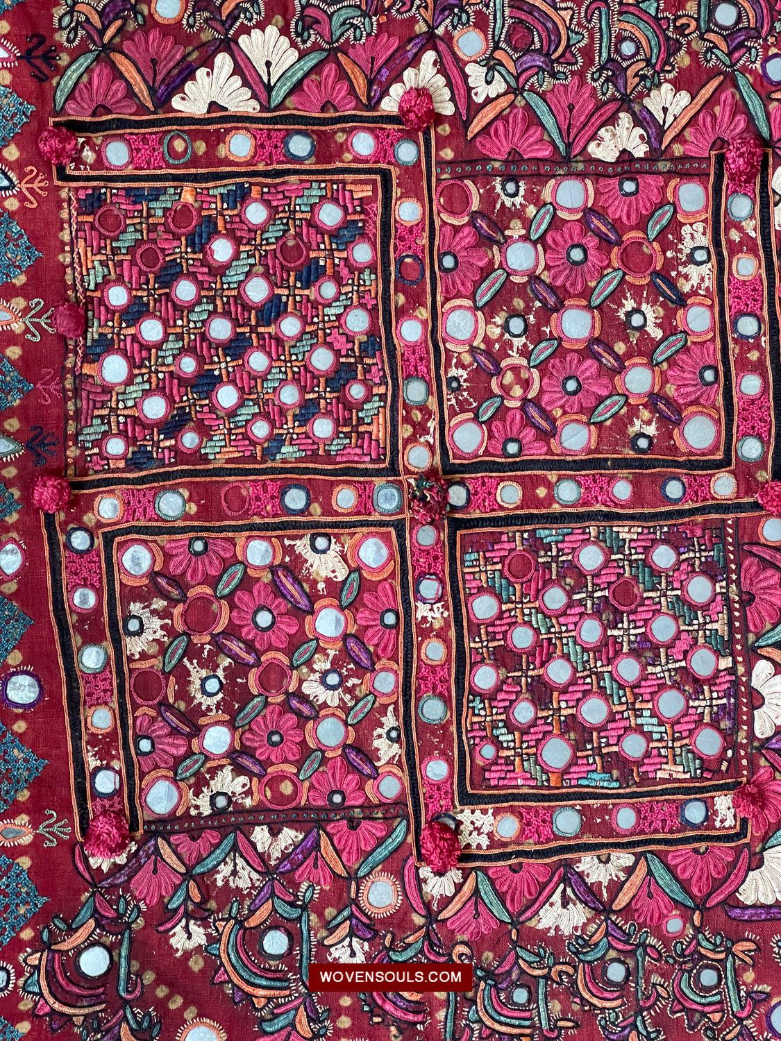 1605 SOLD Old Thar Rajasthan Wedding Odhana Shawl - Embroidery Bandhini & Mirrorwork-WOVENSOULS Antique Textiles & Art Gallery