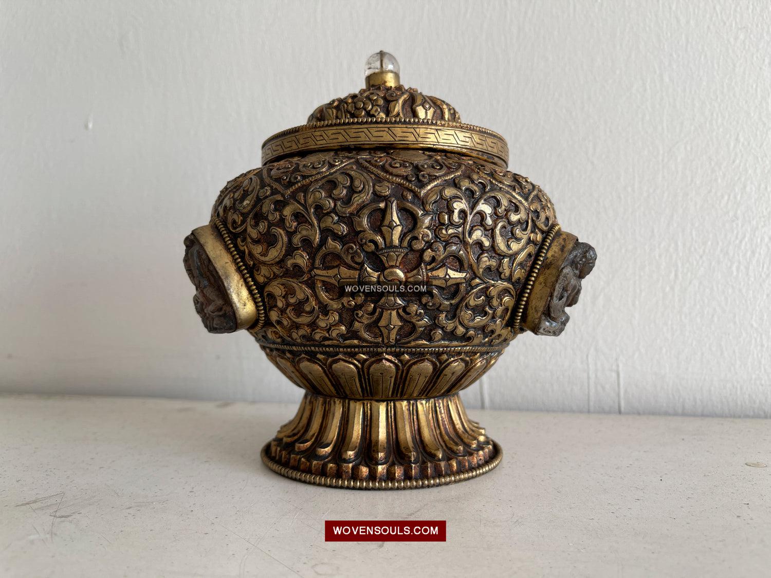 1624ヒマラヤ仏教の儀式の鍋と山 - WOVENSOULS Antique Textiles & Art