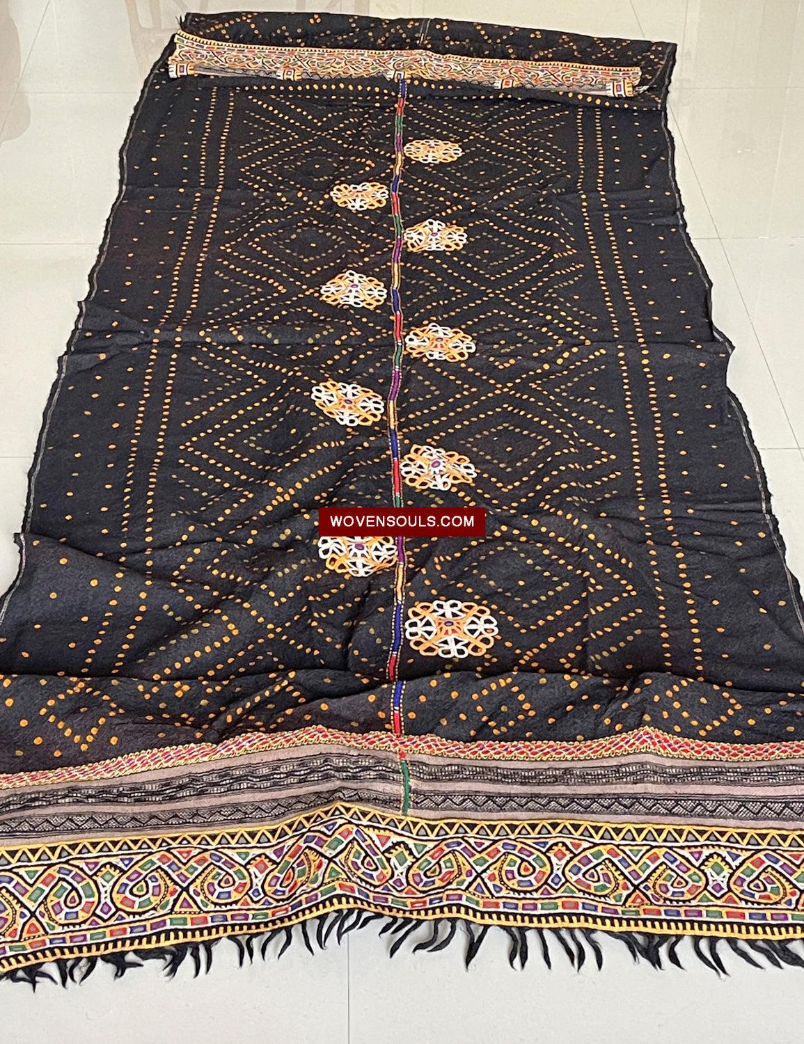 1627 Rabari Ludhi Wedding Shawl Tie-dye & Embroidery 9 florets-WOVENSOULS Antique Textiles & Art Gallery
