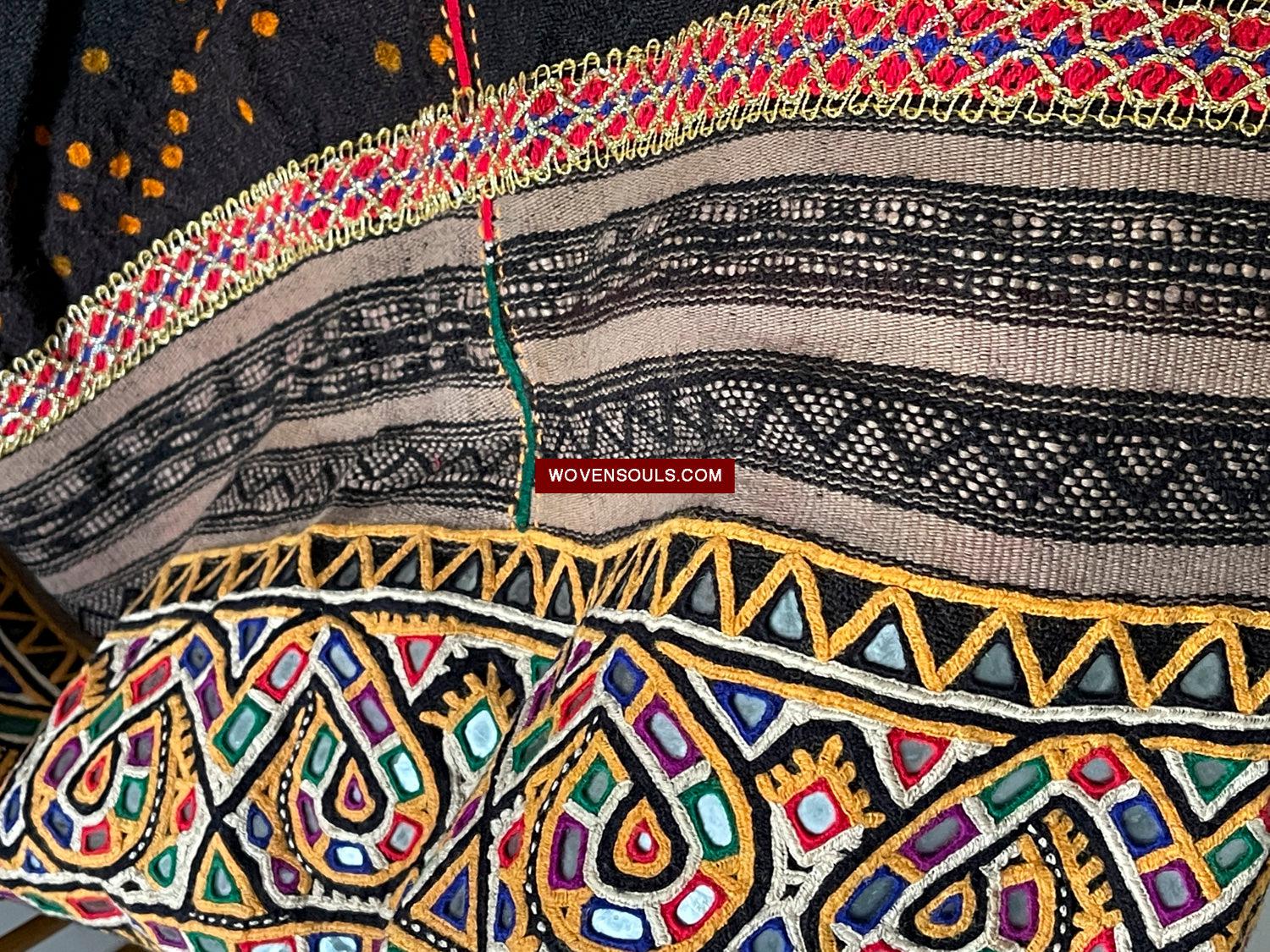 1627 Rabari Ludhi Wedding Shawl Tie-dye & Embroidery 9 florets-WOVENSOULS Antique Textiles & Art Gallery