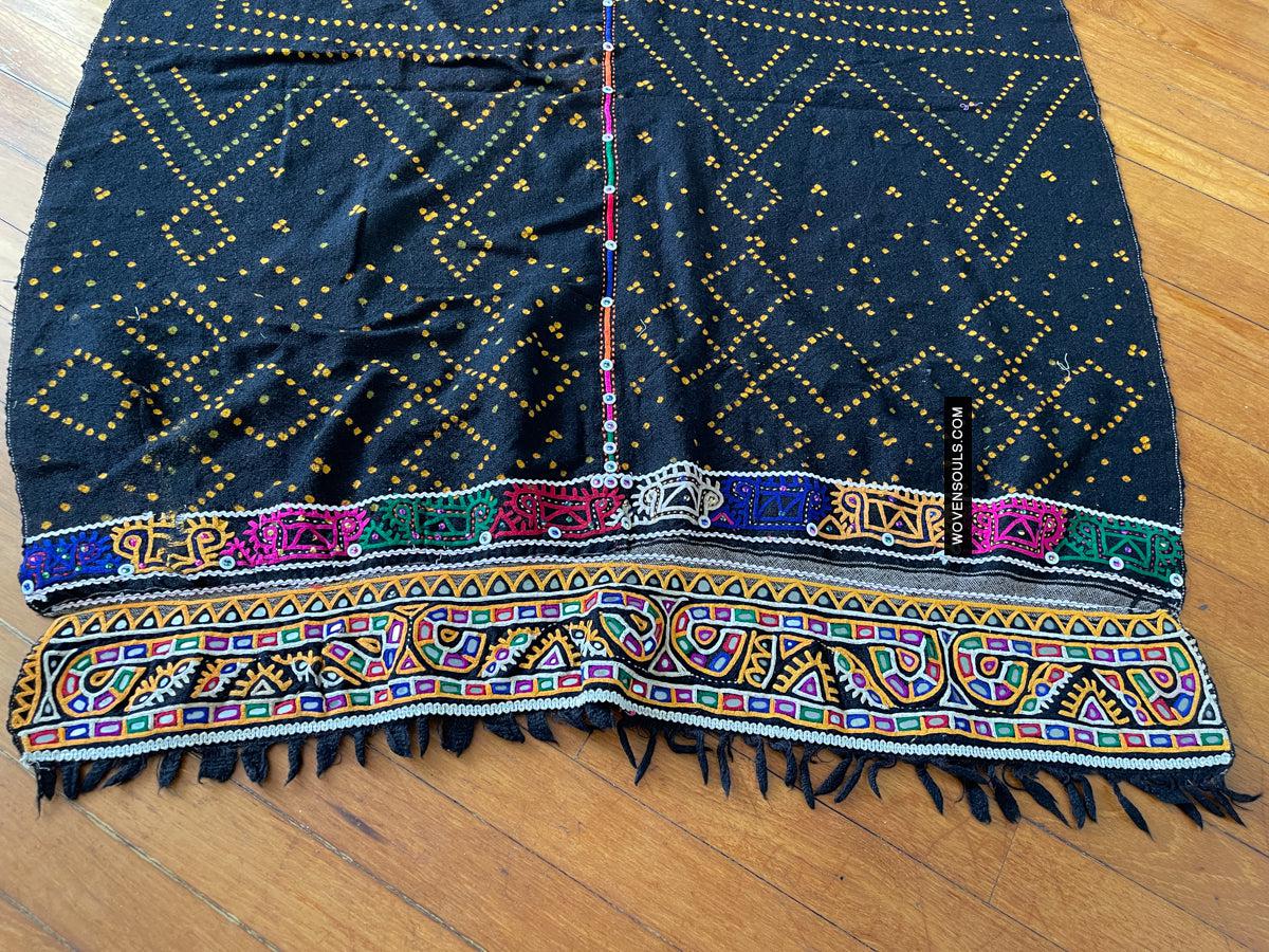 1628 Rabari Ludhi Wedding Shawl Tie-dye & Embroidery 11 florets-WOVENSOULS Antique Textiles & Art Gallery