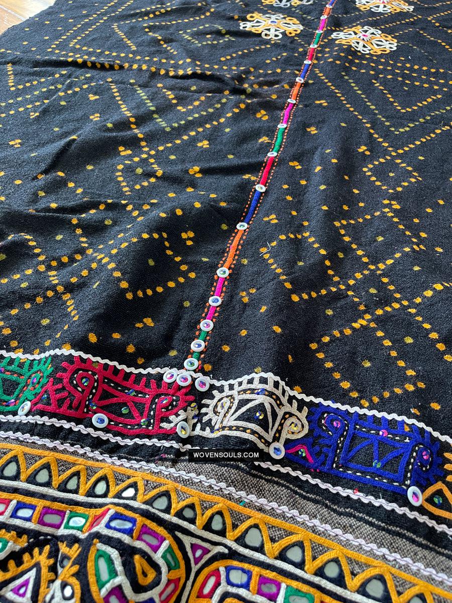1628 Rabari Ludhi Wedding Shawl Tie-dye & Embroidery 11 florets-WOVENSOULS Antique Textiles & Art Gallery