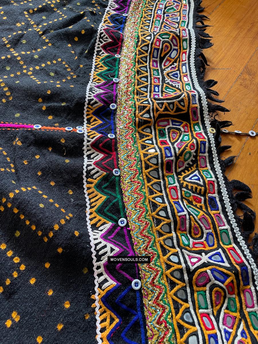 1628 Rabari Ludhi Wedding Shawl Tie-dye & Embroidery 11 florets-WOVENSOULS Antique Textiles & Art Gallery