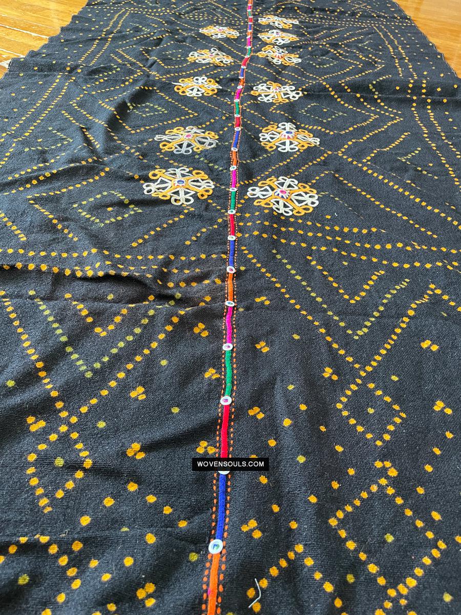 1628 Rabari Ludhi Wedding Shawl Tie-dye & Embroidery 11 florets-WOVENSOULS Antique Textiles & Art Gallery