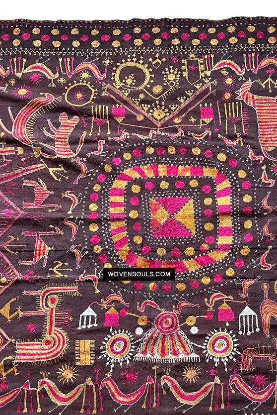 1674 Seltener Sainchi Phulkari Stickereitextilien aus Punjab-WOVENSOULS Galerie für antike Textilien und Kunst