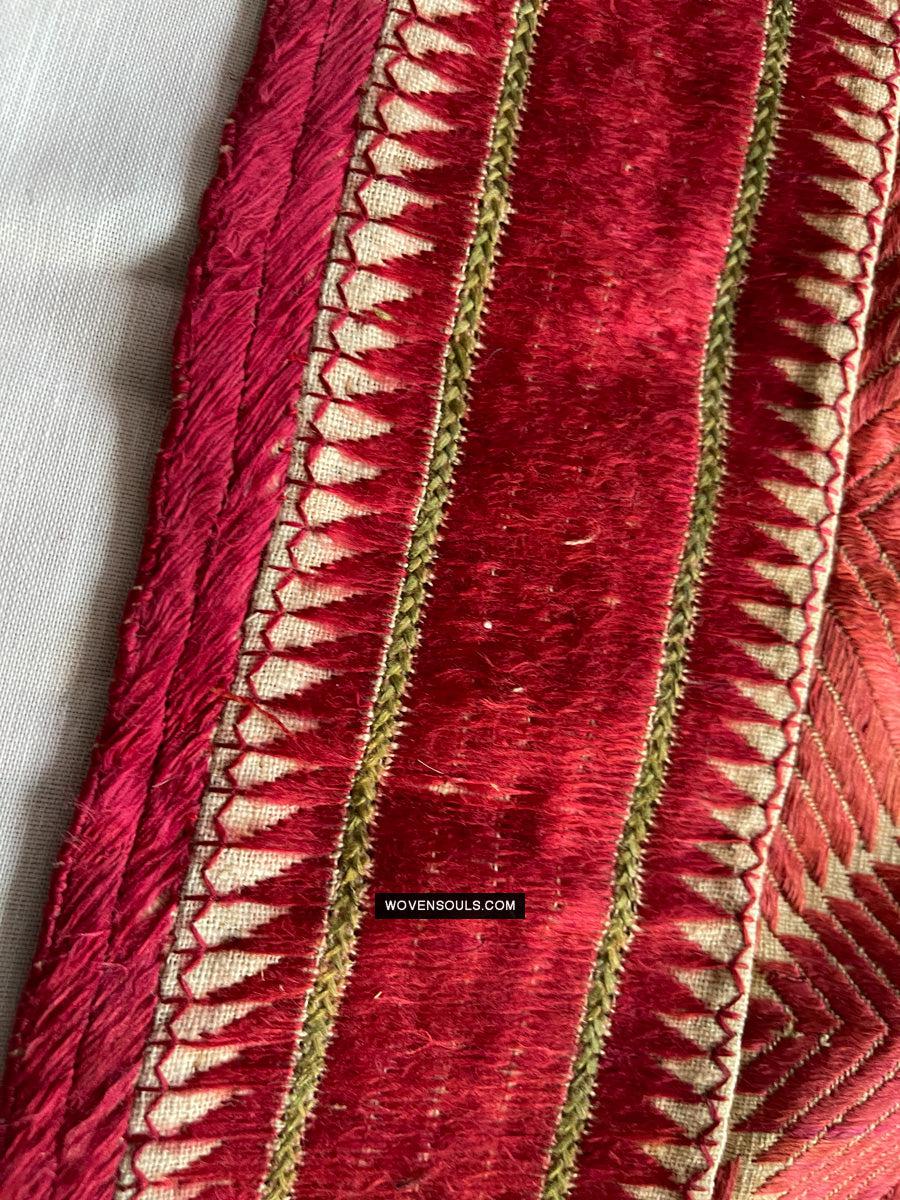 1675 Gorgeous Red & WHite Phulkari Floral Thirma with Borders-WOVENSOULS Antique Textiles & Art Gallery