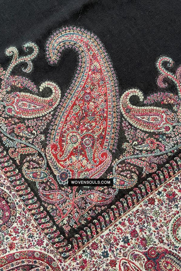 Scialle Boteh nero del 1695 del Kashmir - Realizzato di recente-WOVENSOULS Tessuti antichi e Galleria d'arte