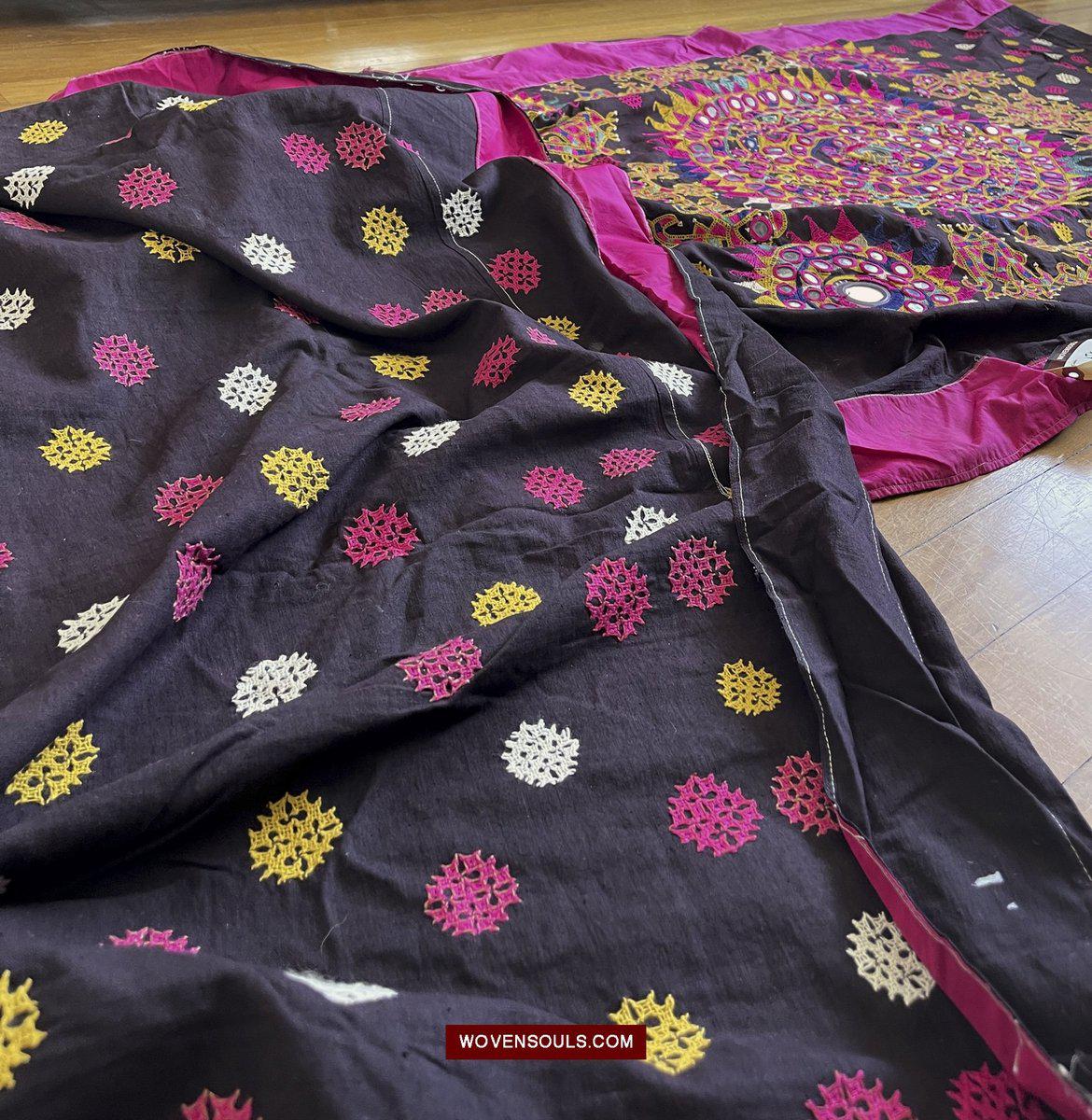 182 Vintage Embroidered Sari Saadlo - Anjhna Patel Community-WOVENSOULS-Antique-Vintage-Textiles-Art-Decor