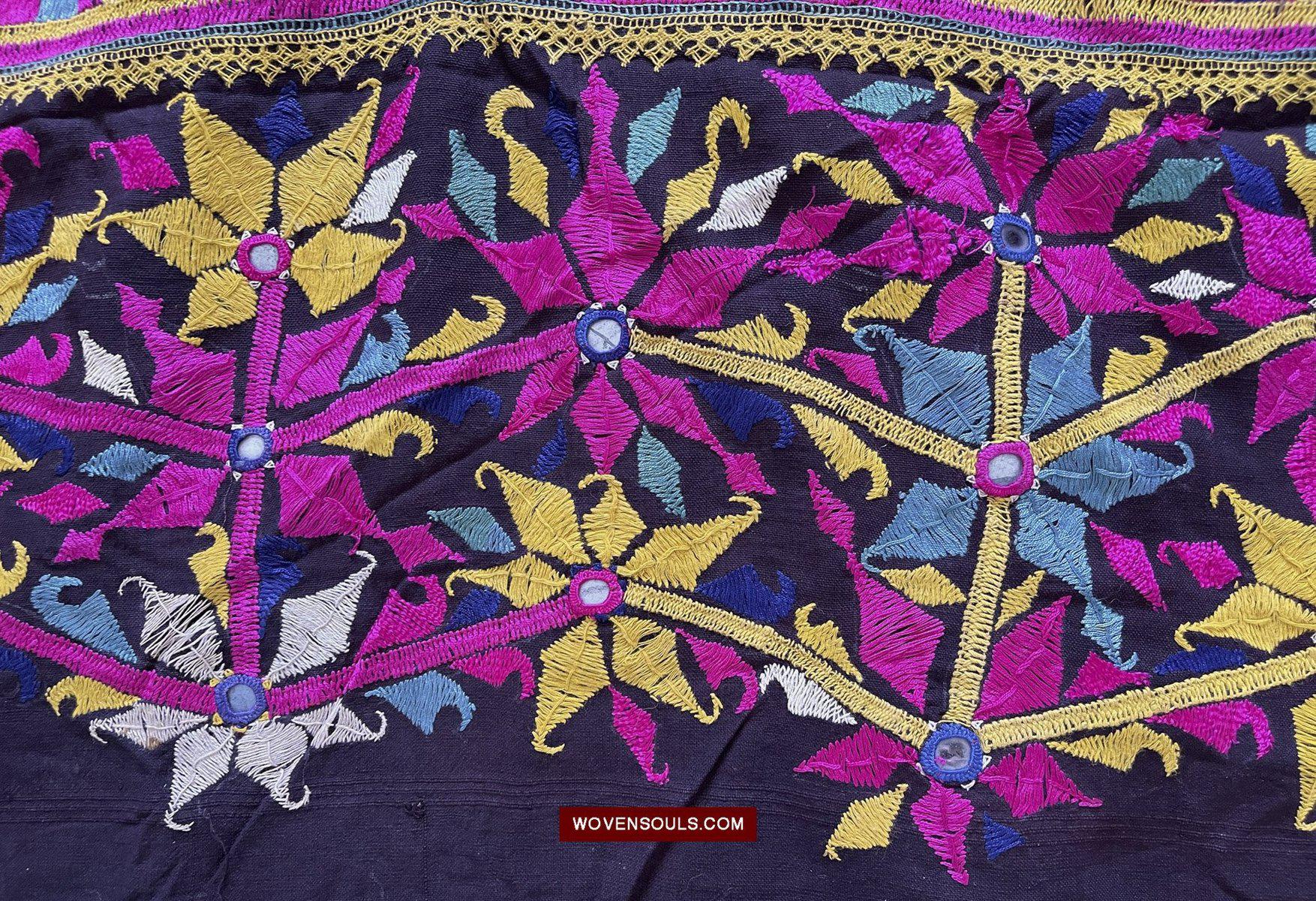 182 Vintage Embroidered Sari Saadlo - Anjhna Patel Community-WOVENSOULS-Antique-Vintage-Textiles-Art-Decor