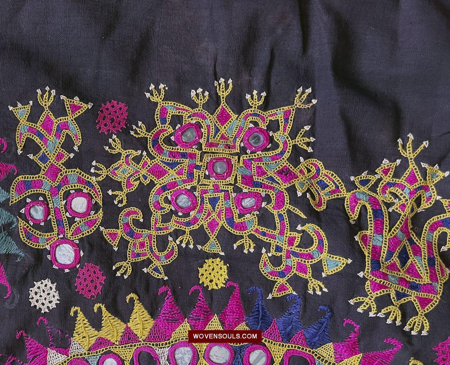 182 Vintage Embroidered Sari Saadlo - Anjhna Patel Community-WOVENSOULS-Antique-Vintage-Textiles-Art-Decor