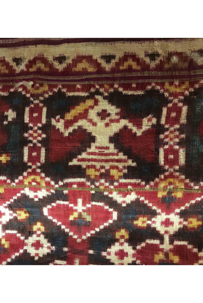 196 VERKAUFT - SELTENES altes Weber-Erbstück Patan Patola Doppel-Ikat-Sari-Fragment mit Zari-WOVENSOULS-Antike-Vintage-Textilien-Kunst-Dekor