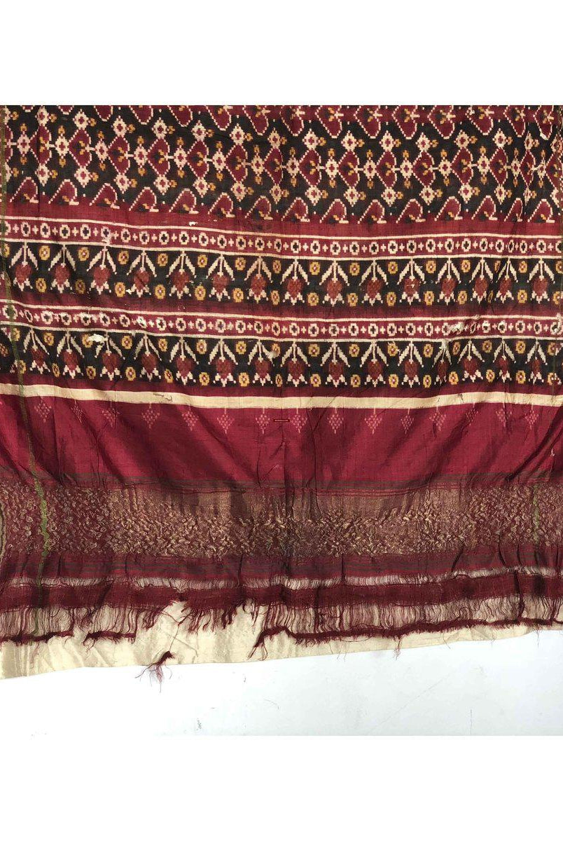 196 VERKAUFT - SELTENES altes Weber-Erbstück Patan Patola Doppel-Ikat-Sari-Fragment mit Zari-WOVENSOULS-Antike-Vintage-Textilien-Kunst-Dekor