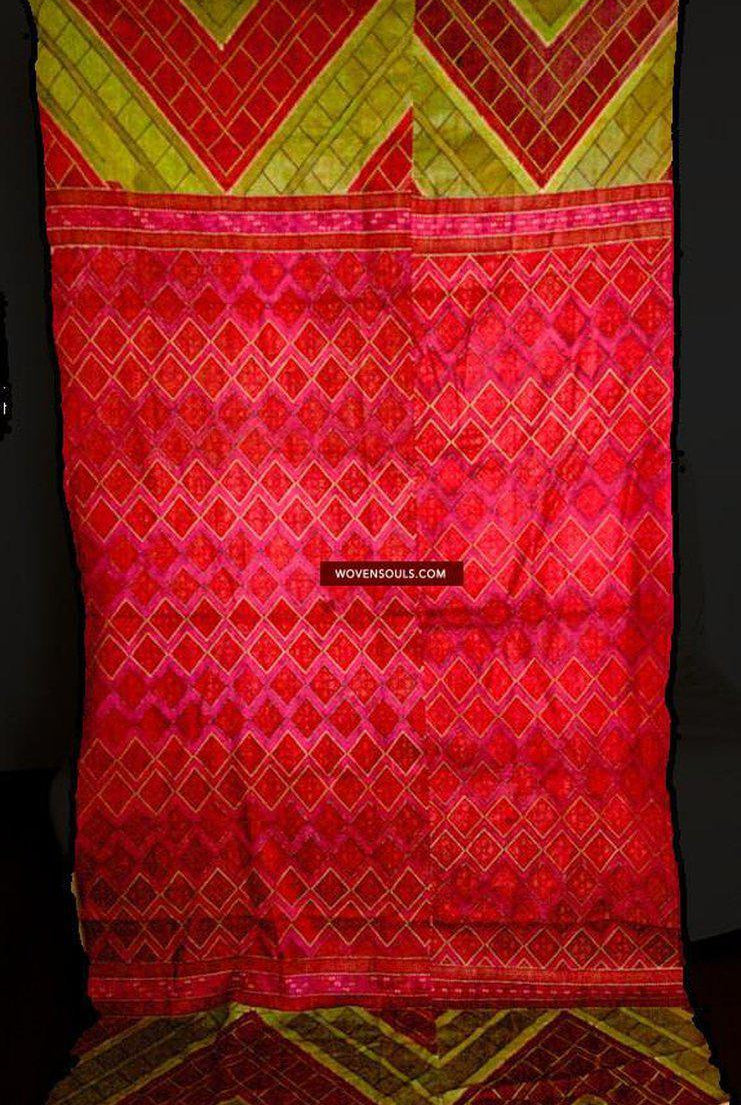 577 SOLD Swat Valley Thirma Phulkari Bagh with Lehariya Border-WOVENSOULS-Antique-Vintage-Textiles-Art-Decor