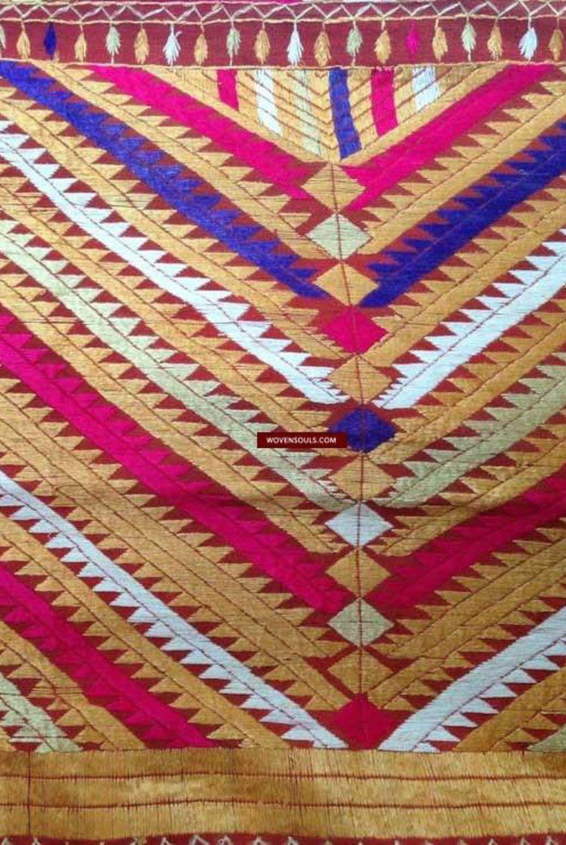 668 SOLD Indian textiles Pachranga Bagh Phulkari Wedding Shawl - Silk Embroidery Punjab-WOVENSOULS-Antique-Vintage-Textiles-Art-Decor