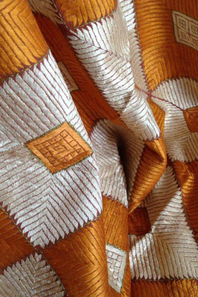 670 Patanga Bagh Phulkari Indian Textile Art Embroidery SIlk-WOVENSOULS-Antique-Vintage-Textiles-Art-Decor
