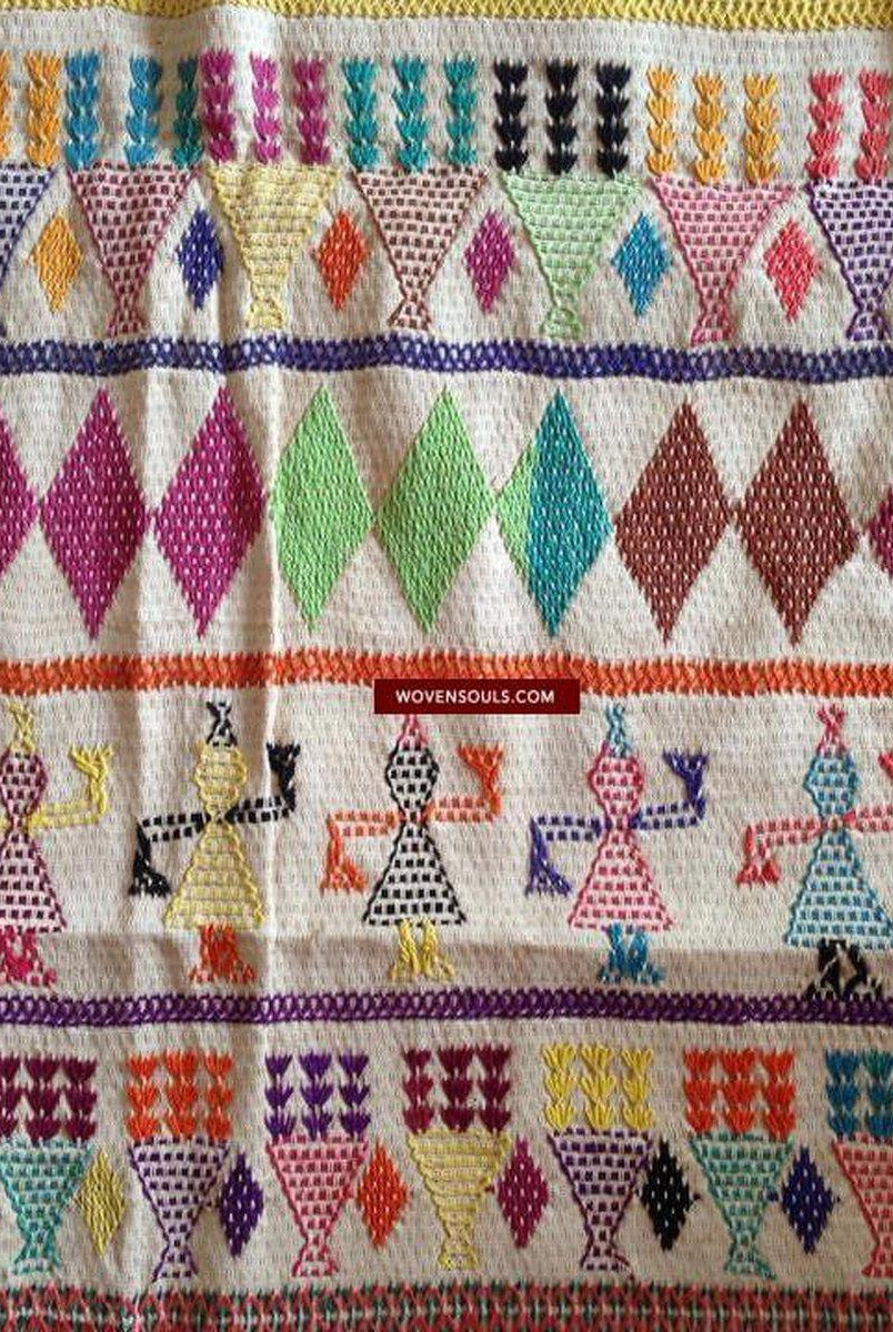 710 vintage Dharaniyo Dhaniyo Textile Brodé Superbes Motifs Rustiques WOVENSOULS Textiles anciens et galerie d'art