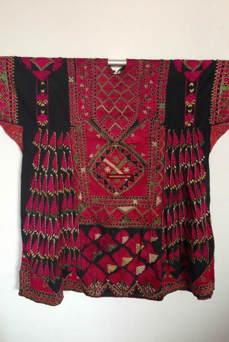 746 Antikes Swat-Brautkleid mit Seidenstickerei-WOVENSOULS-Antike-Vintage-Textilien-Kunst-Dekor