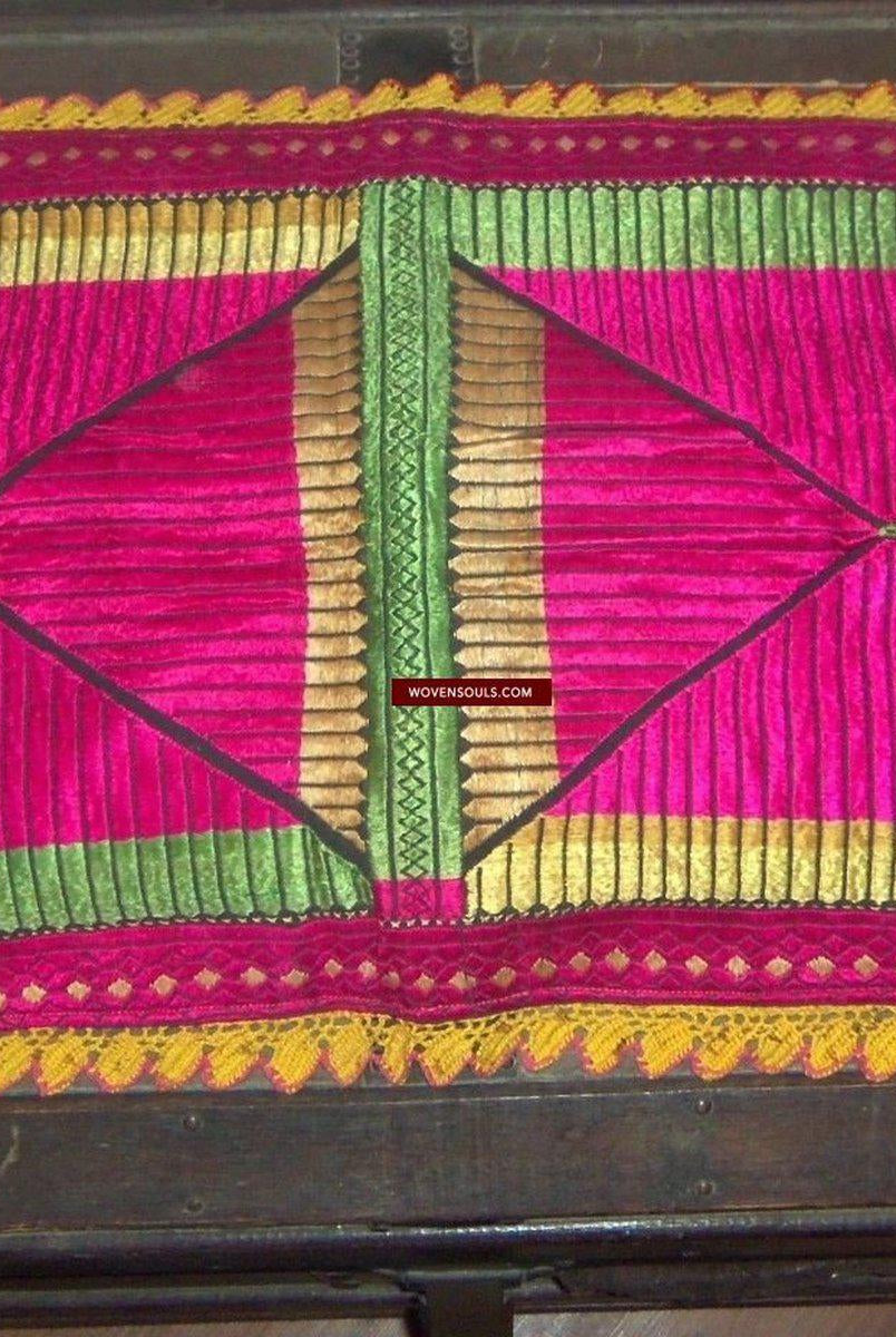 782 Taie d'oreiller antique de la vallée de SwatWOVENSOULS-Antique-Vintage-Textiles-Art-Décor