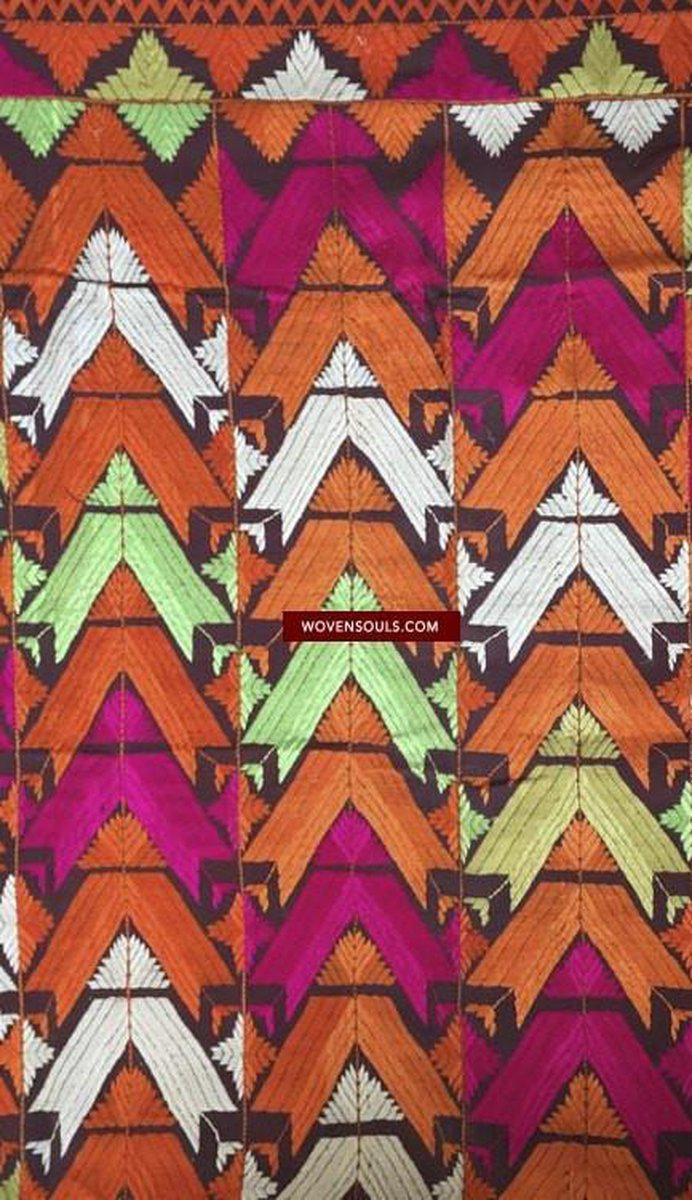 818 Bagh Phulkari Textile with Makkai Motif-WOVENSOULS-Antique-Vintage-Textiles-Art-Decor