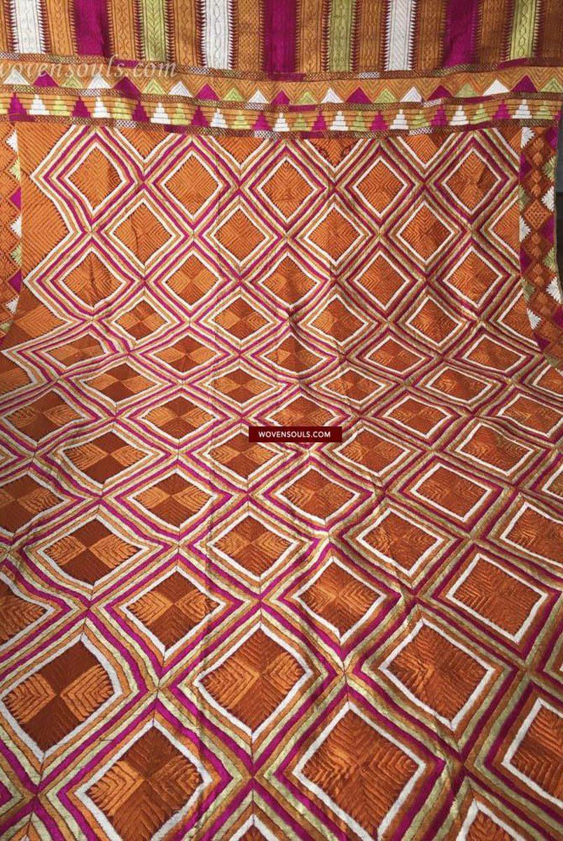 819 Bagh Phulkari - Diamonds with Borders-WOVENSOULS-Antique-Vintage-Textiles-Art-Decor