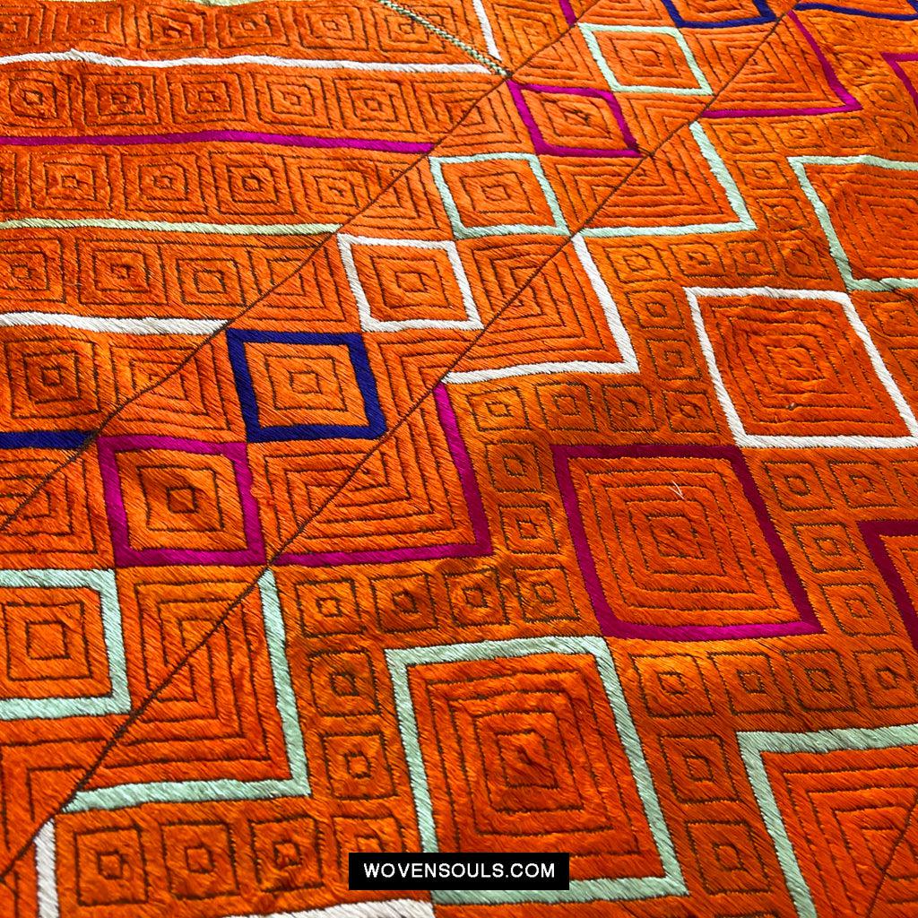 822 Phulkari Bagh - Unusual Pattern 'W' or 'M'-WOVENSOULS Antique Textiles & Art Gallery