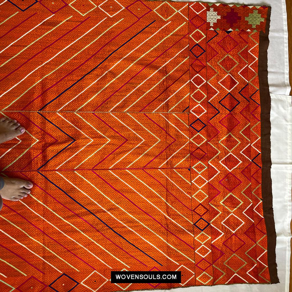 822 Phulkari Bagh - Unusual Pattern 'W' or 'M'-WOVENSOULS Antique Textiles & Art Gallery