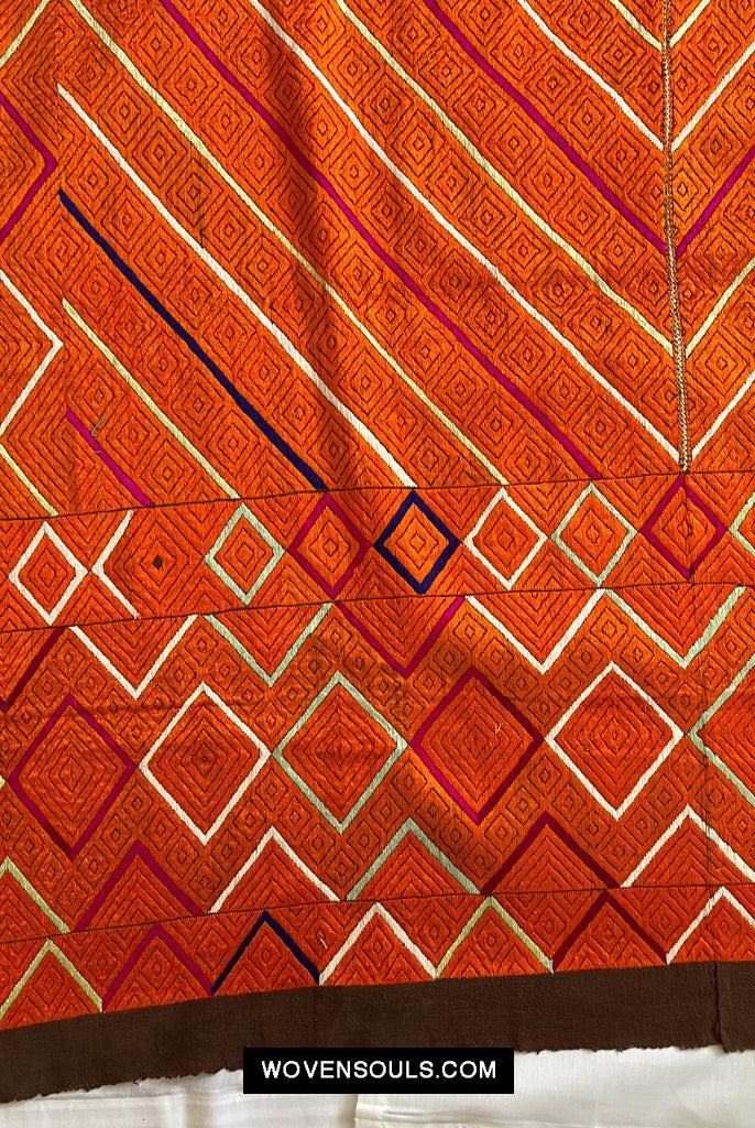 822 Phulkari Bagh - Unusual Pattern 'W' or 'M'-WOVENSOULS Antique Textiles & Art Gallery