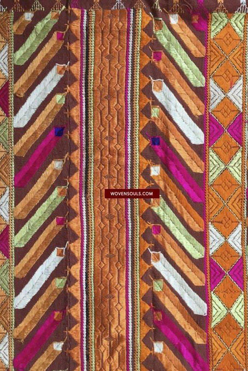 824 VERKAUFT Phulkari Bagh-Stickerei-Hochzeitstextil mit Mirchi-Motiv-WOVENSOULS-Antike-Vintage-Textilien-Kunst-Dekor
