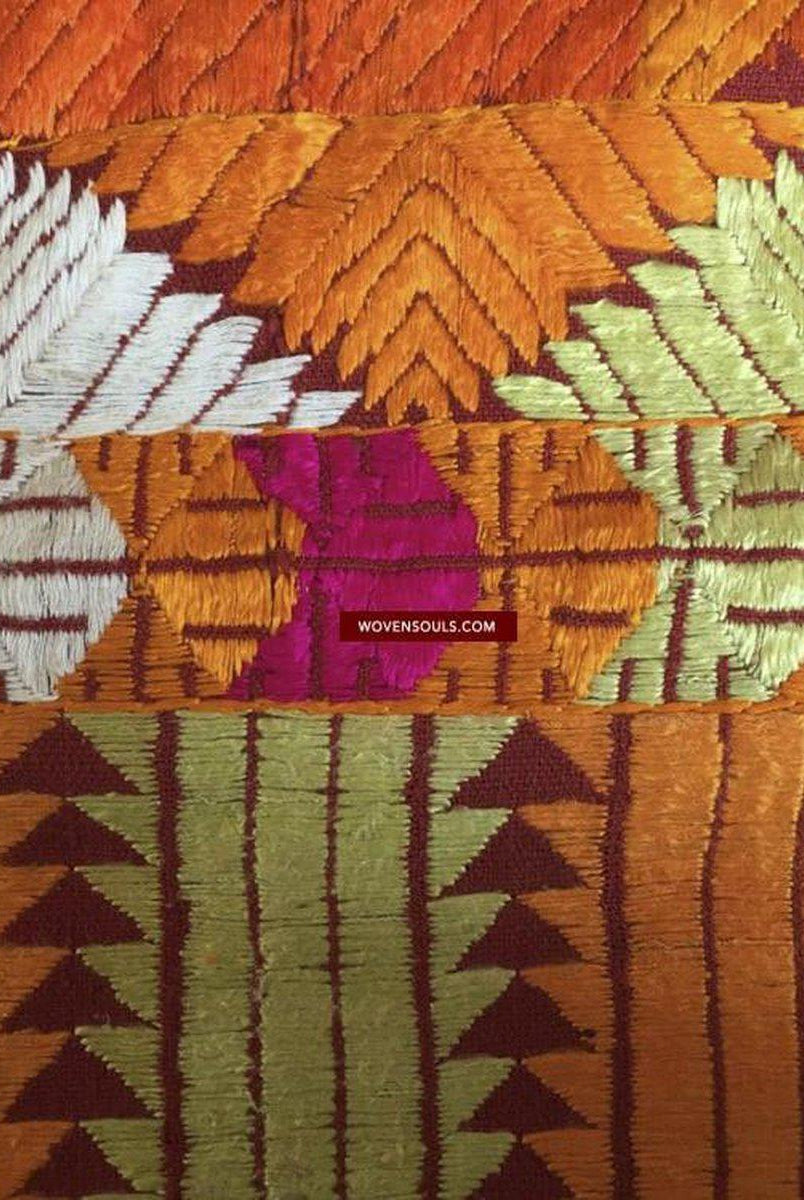 824 VERKAUFT Phulkari Bagh-Stickerei-Hochzeitstextil mit Mirchi-Motiv-WOVENSOULS-Antike-Vintage-Textilien-Kunst-Dekor