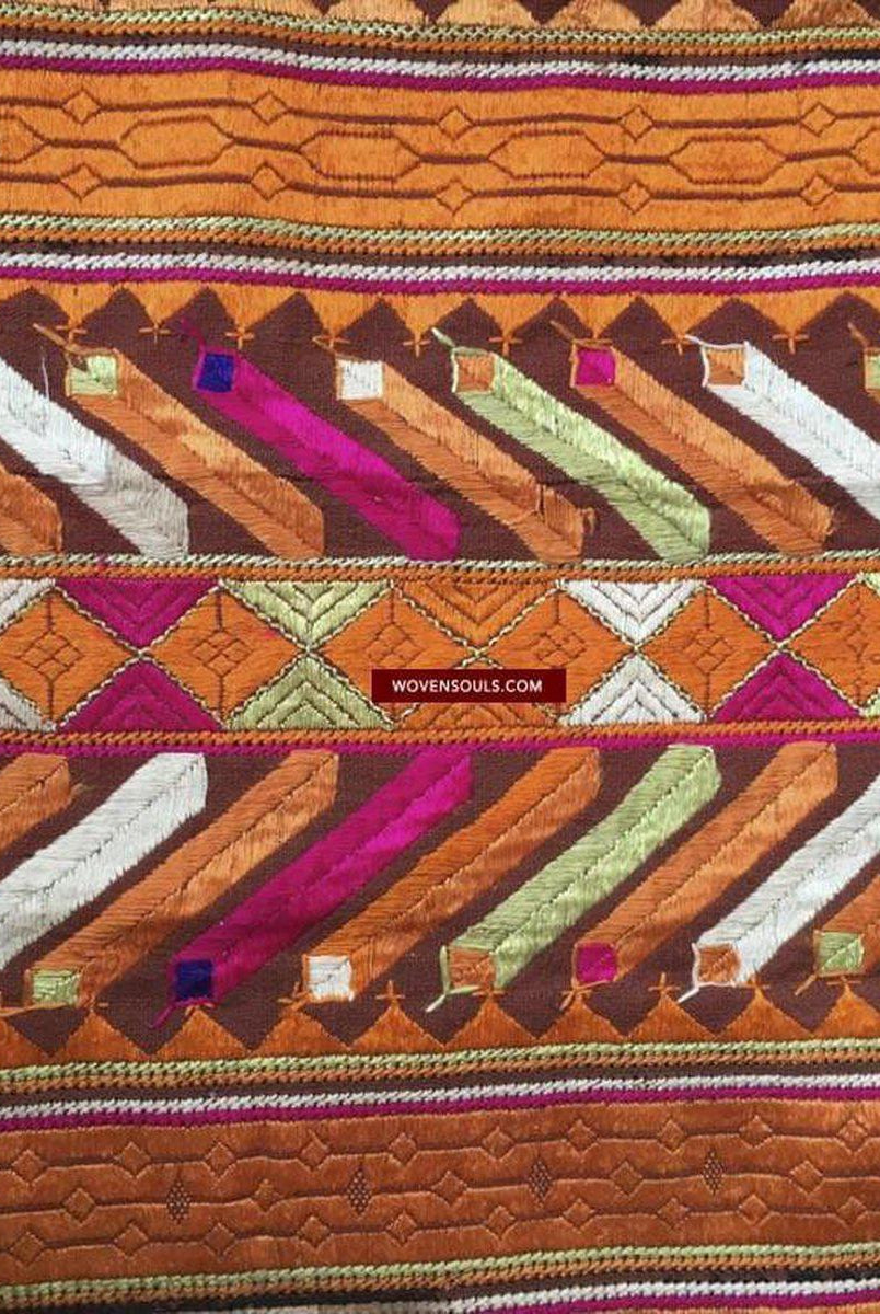 824 VERKAUFT Phulkari Bagh-Stickerei-Hochzeitstextil mit Mirchi-Motiv-WOVENSOULS-Antike-Vintage-Textilien-Kunst-Dekor